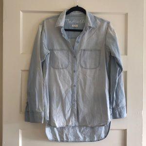 Madewell chambray button down shirt xs